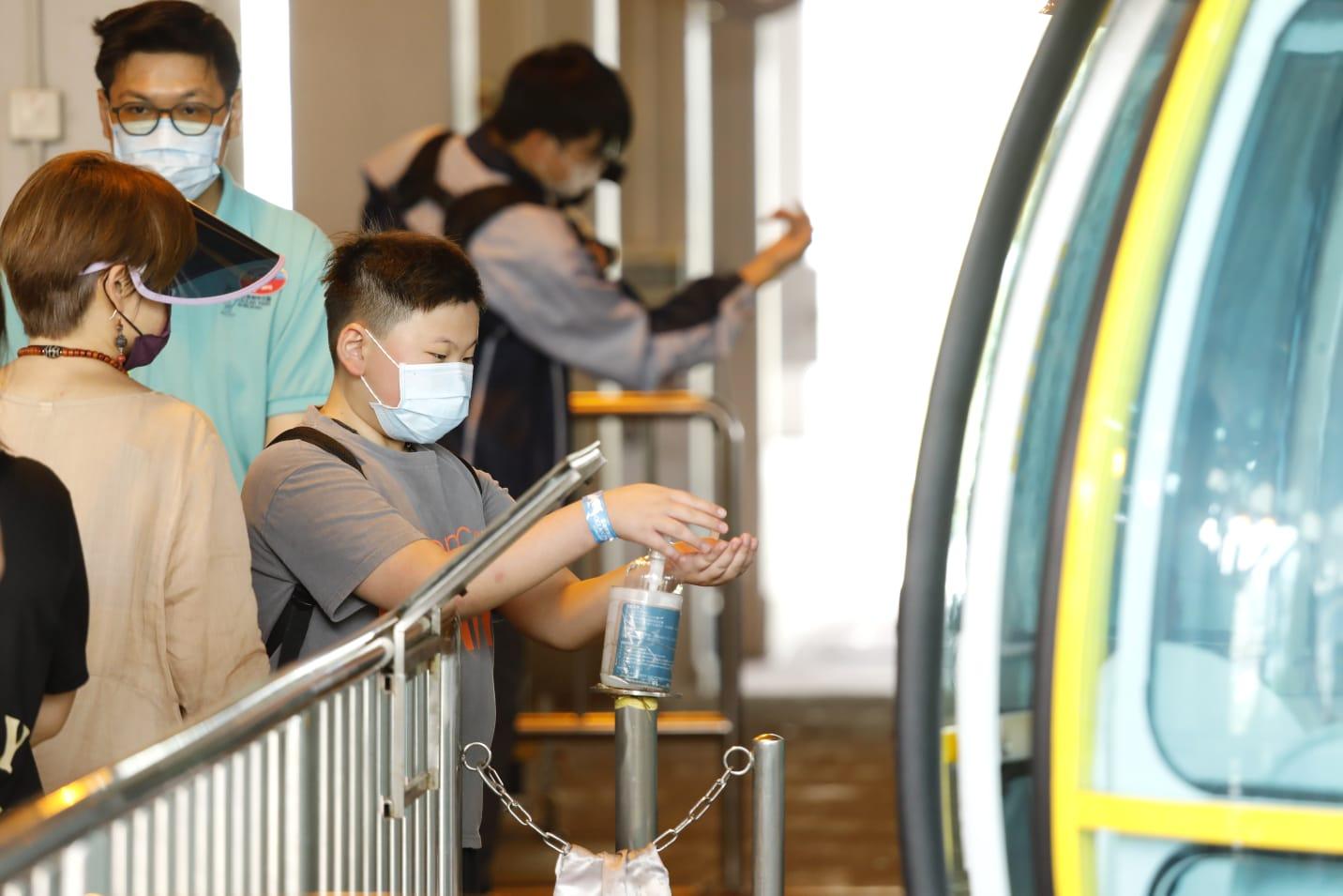 社交措施|海洋公園迪士尼樂園重開現人潮