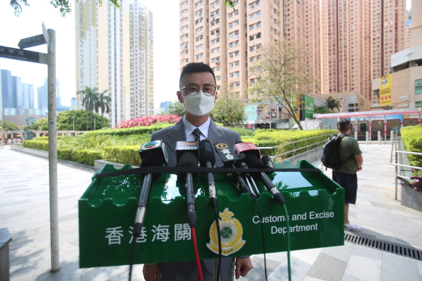 涉威嚇銷售迫顧客買1.2萬元會籍 健身中心職員涉違商品說明等罪被捕