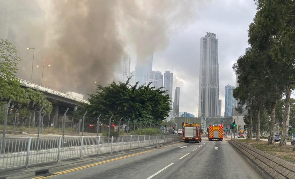 荃灣海角街地盤三級火。