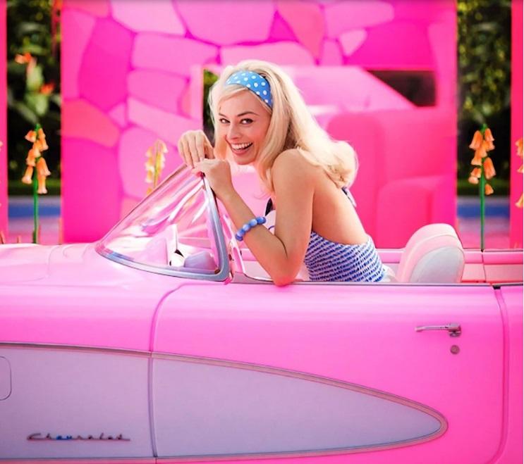 瑪歌羅比擔正新片《Barbie》,飾演真人版Barbie。