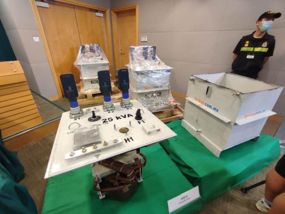 海關破獲歷來最大宗懷疑冰毒案,3大型變壓器成藏毒工具。