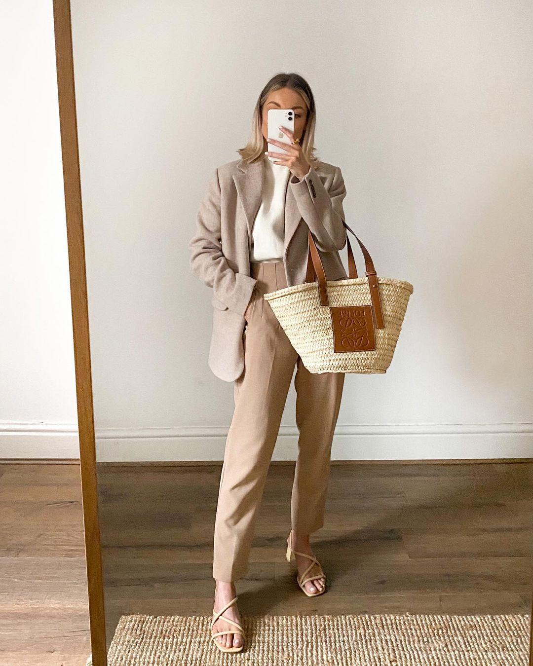 Loewe Basket bag in palm leaf and calfskin (instagram @ninaleacaine)