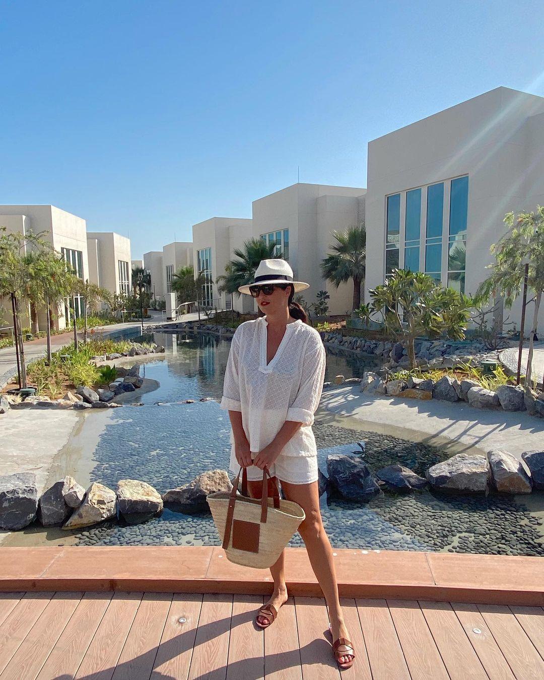 Loewe Basket bag in palm leaf and calfskin (instagram @renovating_in_heels)