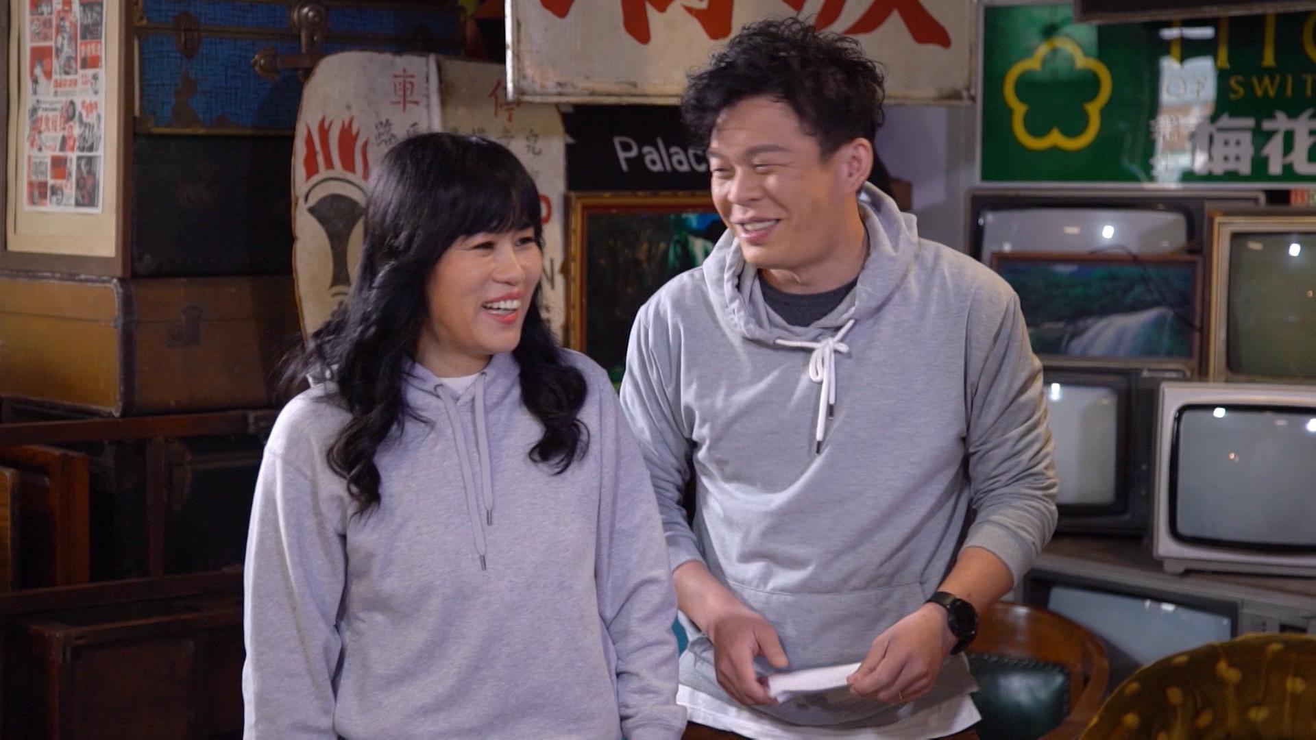 被火火問幾時失身,七師傅笑而不語。