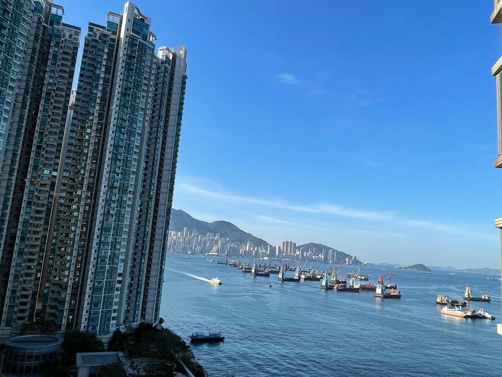 海天一色的景致,將每日辛勤工作後的疲憊掃走。