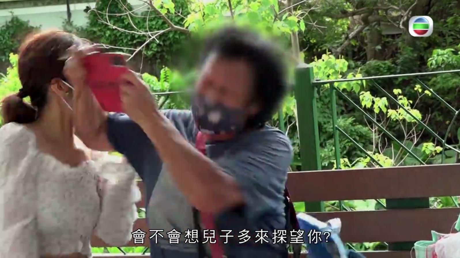 利穎怡採訪老鼠屋業主遇襲報警