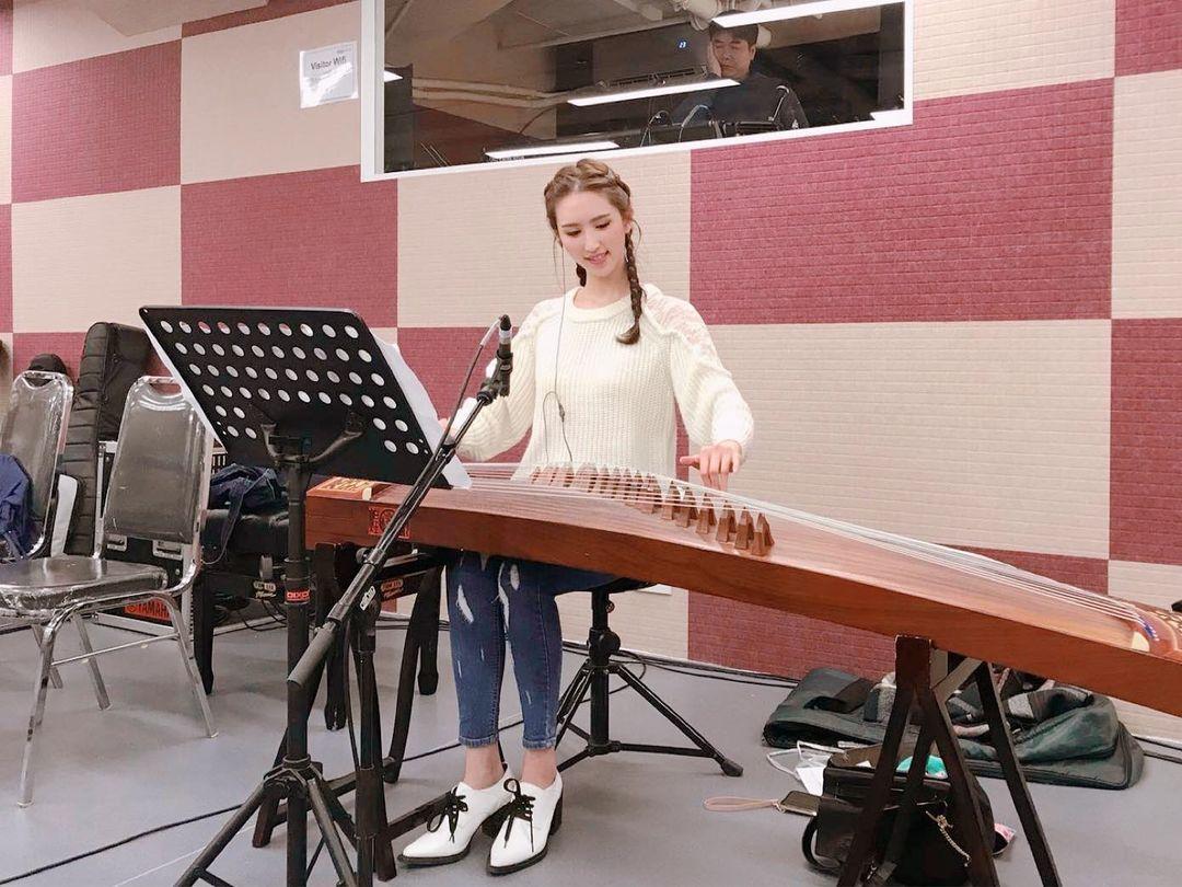 何天兒(前名何傲兒、IG圖片)