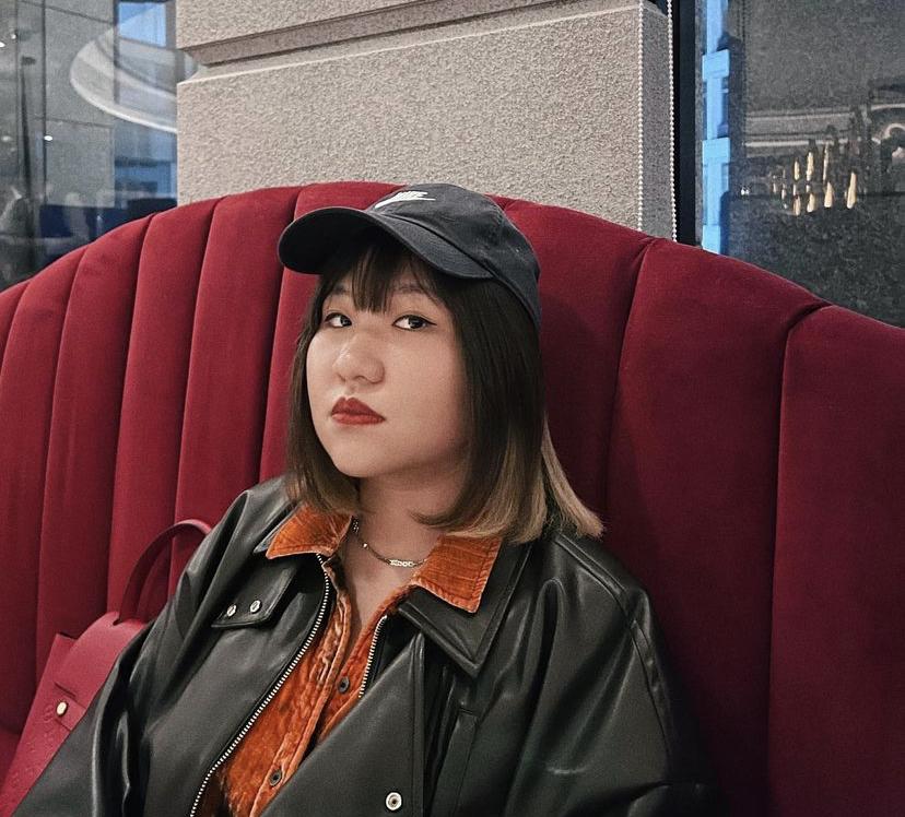 Maggie 是姜濤《鏡中鏡》MV導演之一,今次轉任《作品的說話》的執行導演,