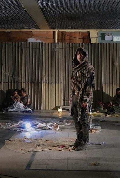 戰火下生靈塗炭,觸發姜濤製作反戰新歌。