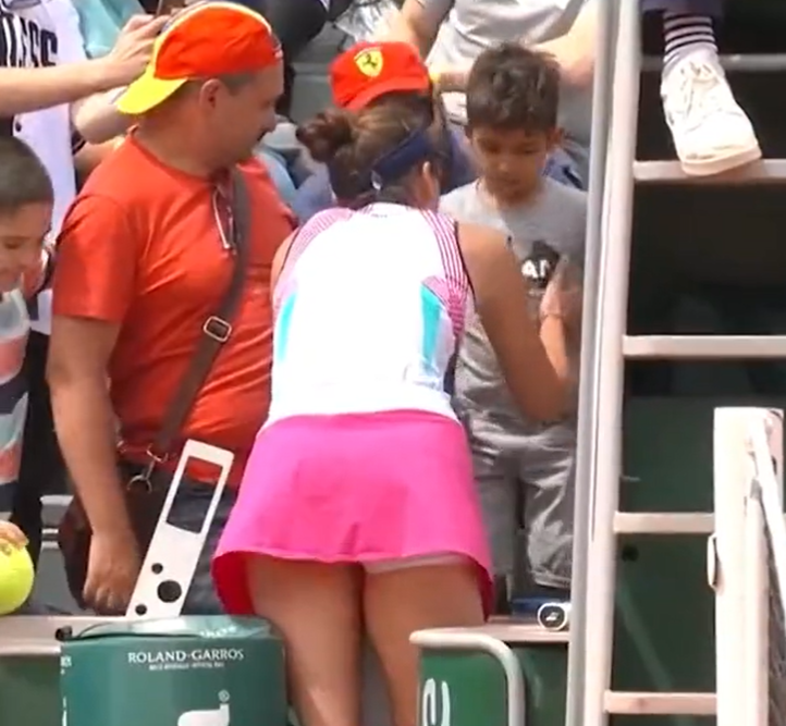 小童未有受嚴重傷害。(影片截圖)