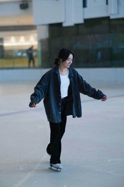 許恩怡以星二代姿態入行。