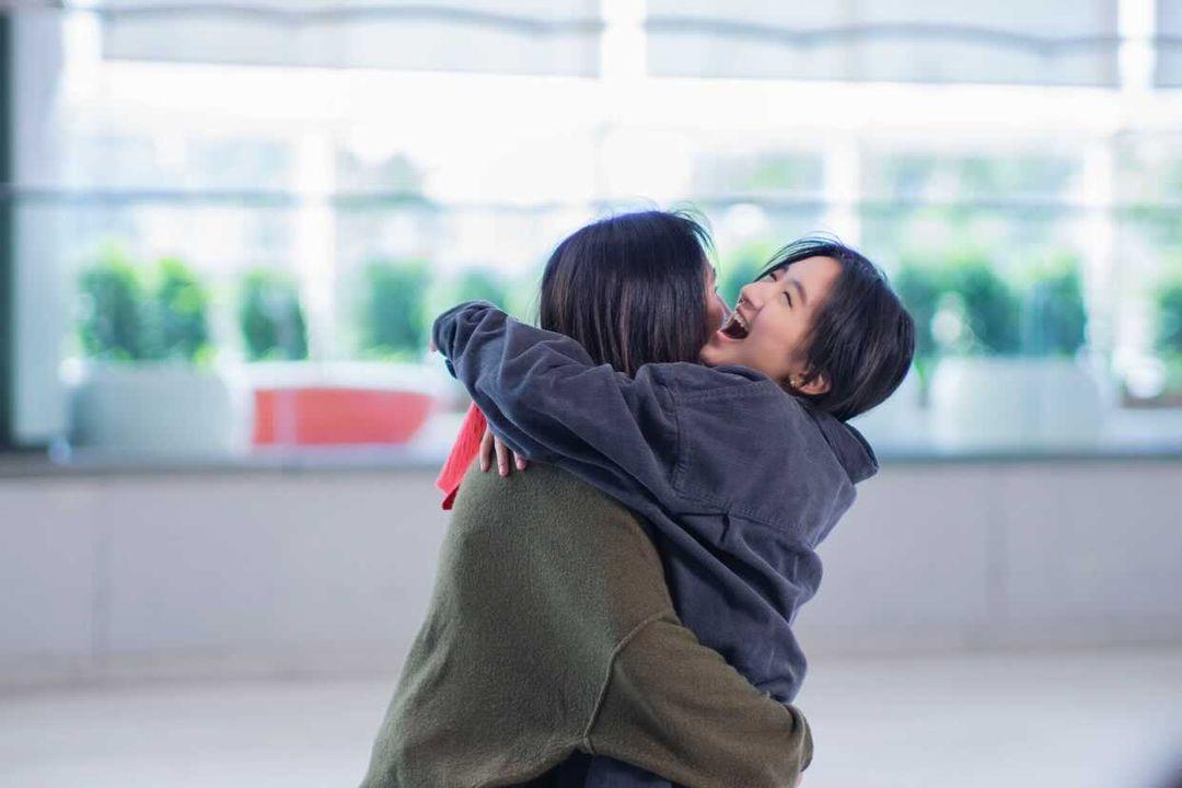 Ann與Natalie情同姊妹,場面溫馨。