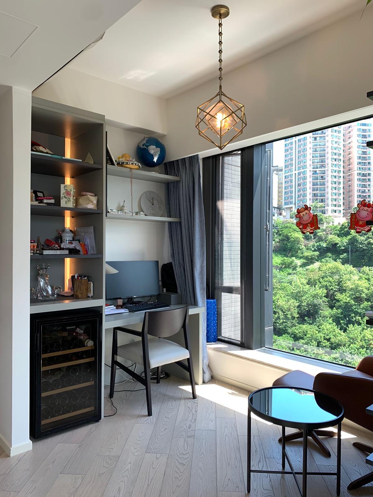 單位主人套房面積大,設有書房和衣帽間,其中書房面積闊落開揚。