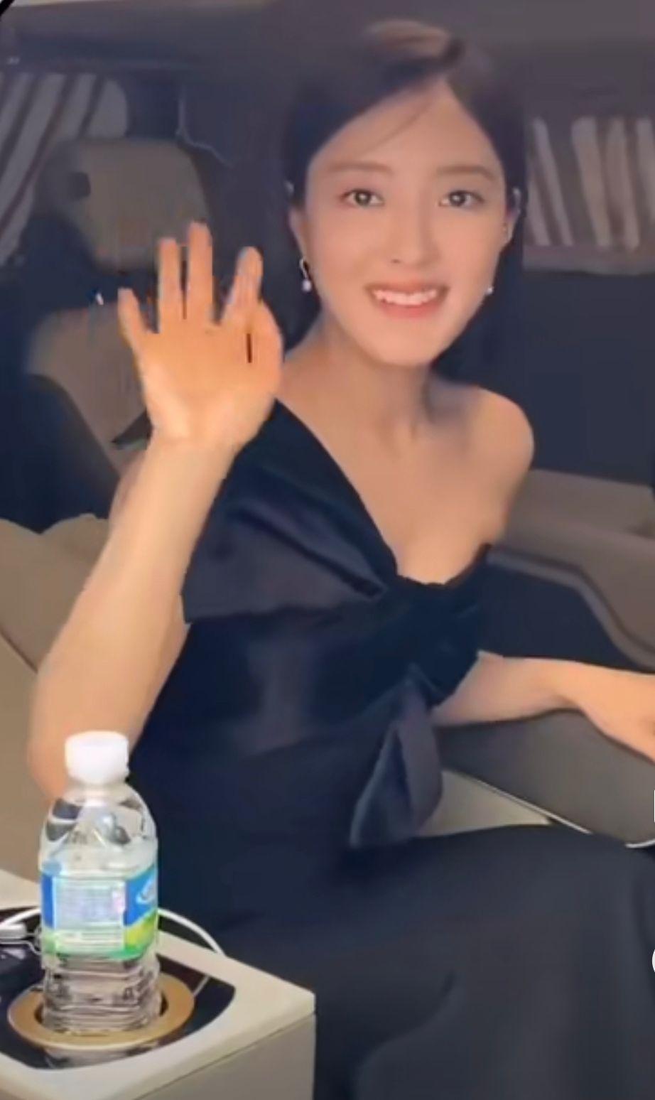 《衣袖紅鑲邊》李世榮