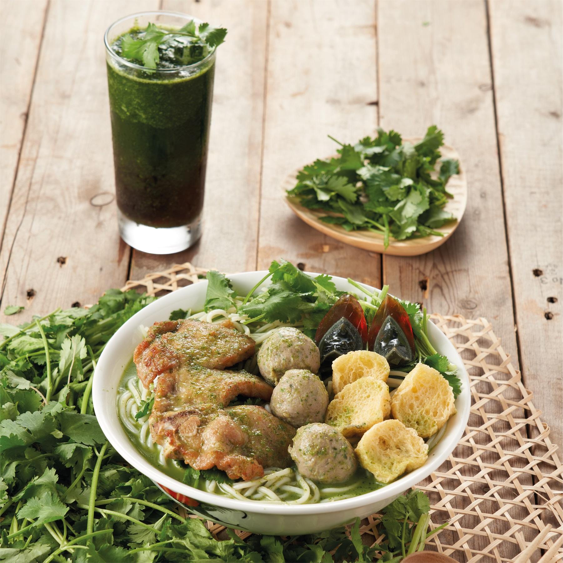 南記粉麵最新推出「芫茜蓉湯底米線」套餐