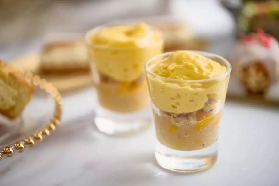 菠蘿芒果鮮果杯