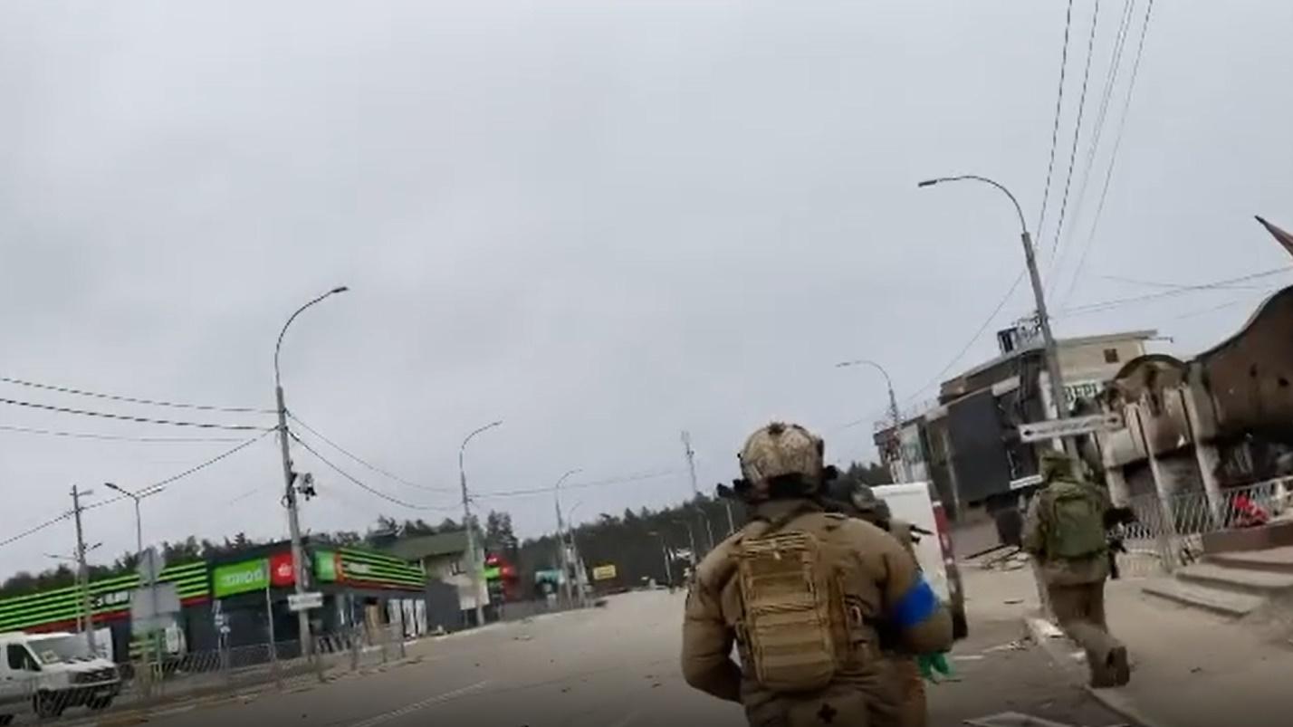 李根大尉本人昨日在個人Instagram(IG)連發照片及片段。(IG)