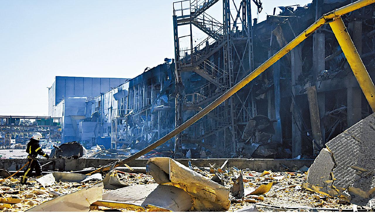 突訪烏國|歐洲理事會主席躲防空洞 俄猛轟黑海港口敖德薩