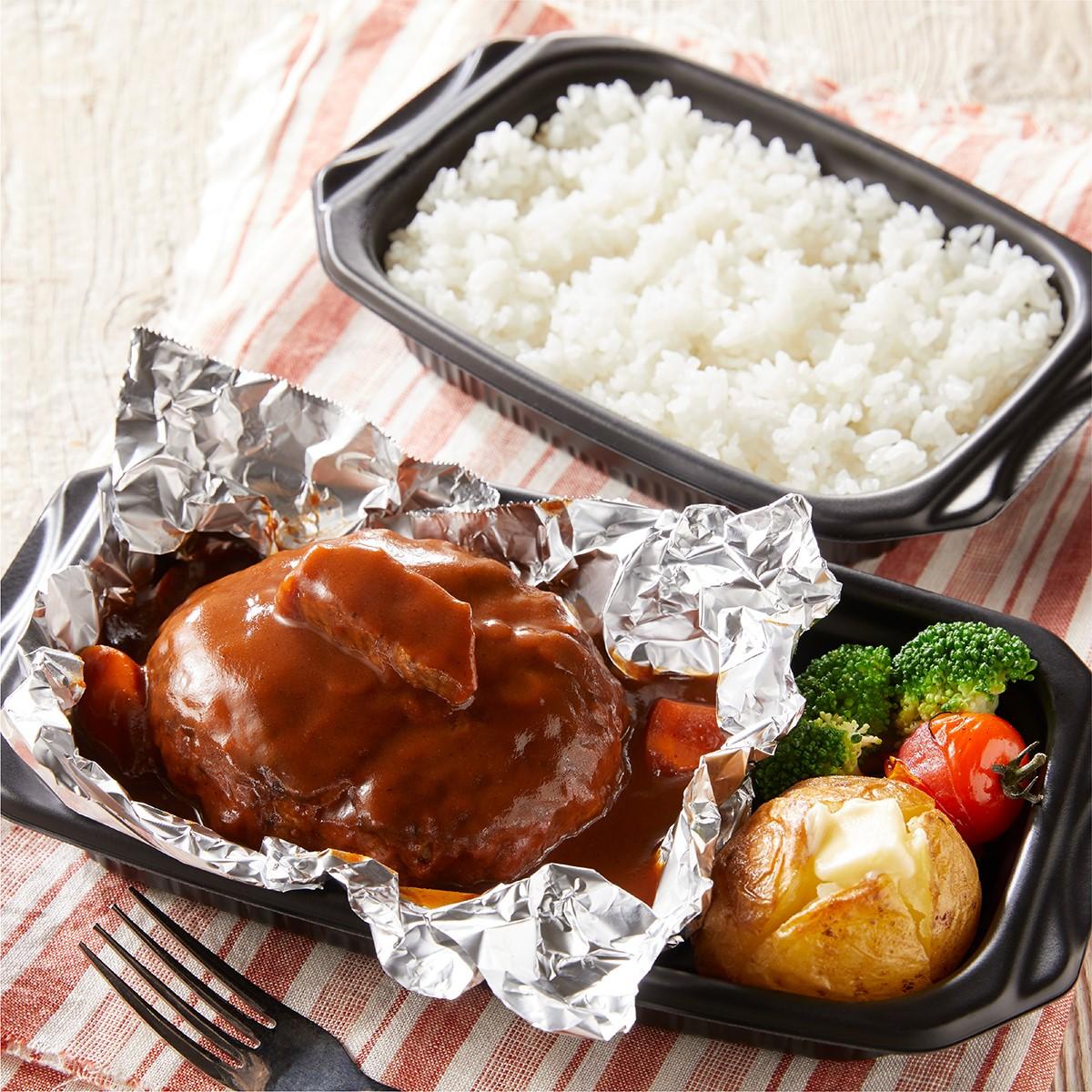 Grill Tajimaya主打即叫即製鐵板漢堡扒。