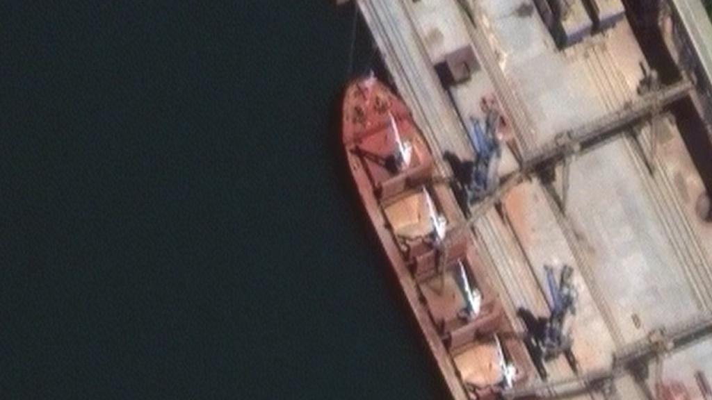 5月21日,Matros Koshka在碼頭。(網上圖片)