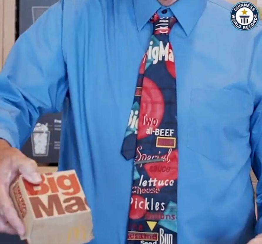 Don Gorske回顧過去50年期間,只有8天沒有吃到巨無霸。(Twitter)