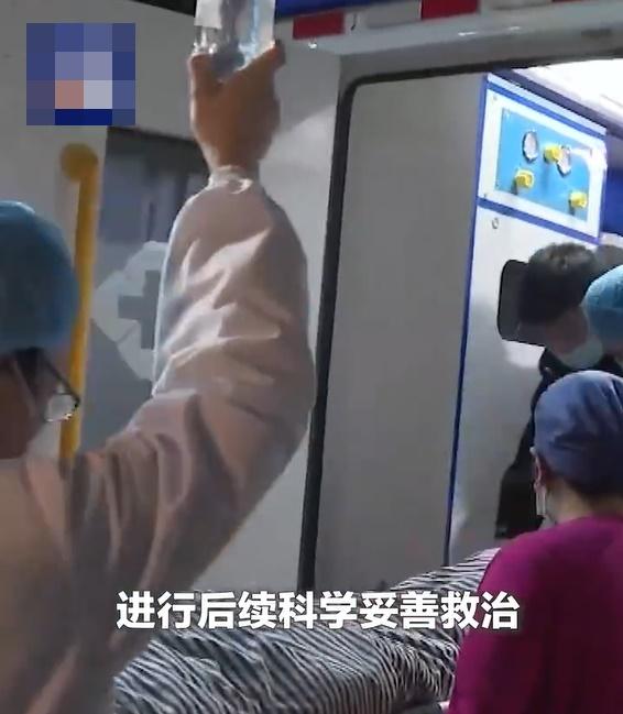 湖南長沙樓宇倒塌事故救出第9個人。(微博)