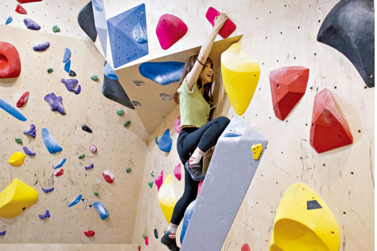 灣仔商廈室內抱石場挑戰高難度55度滑梯斜牆+新手必知3大技巧