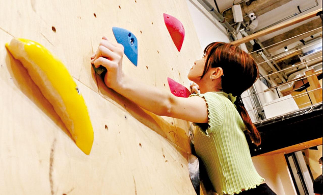 灣仔商廈室內抱石場挑戰高難度55度滑梯斜牆+新手必知3大技巧