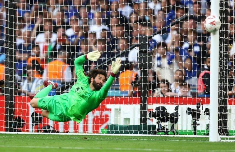 艾斯派古達在第2輪12碼射中柱