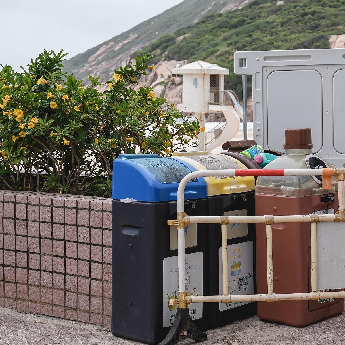 政府早前以疫情為由,圍封沙灘禁止市民進入。(夏家朗攝)