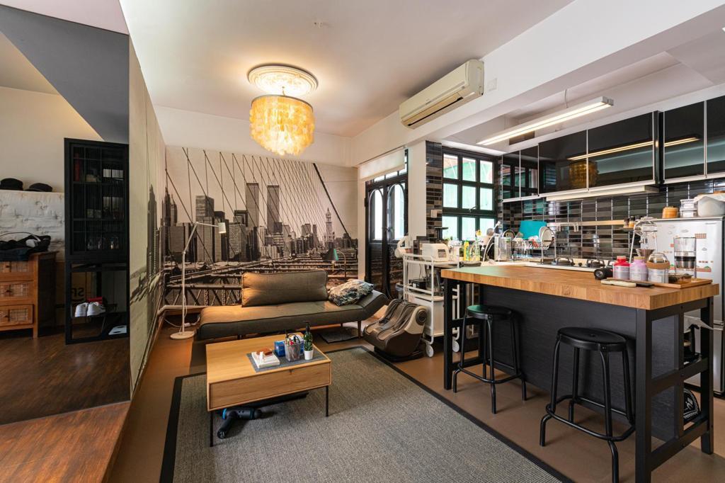 大廳貼有一幅昔日紐約大都會的黑白風景璧紙,呈現摩登與復古並重的氛圍。