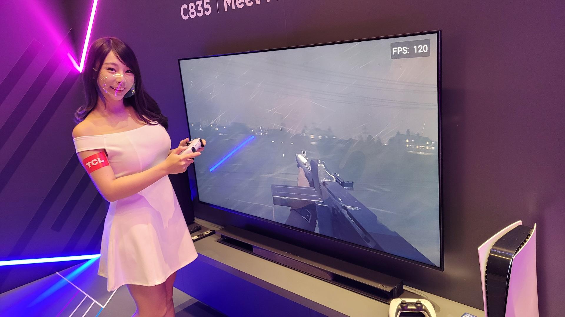 TCL C835 Mini LED 4K TV。