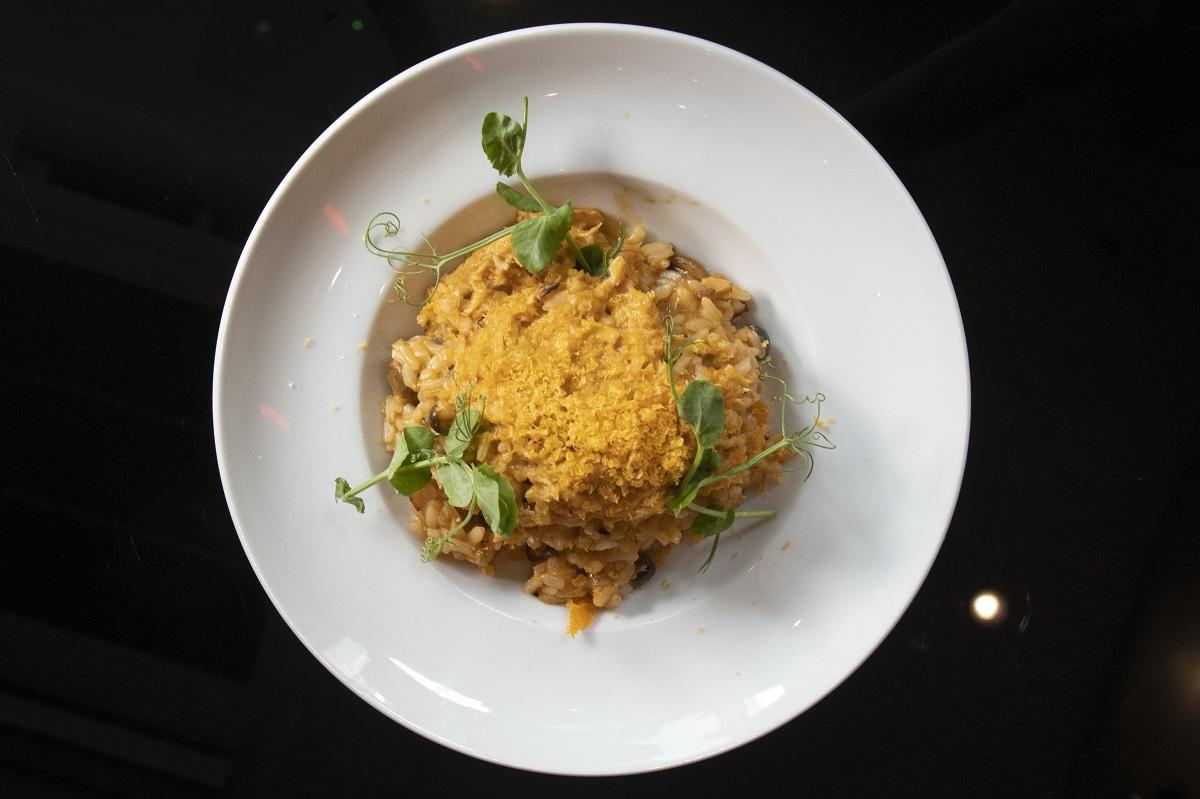 本地鹹蛋⿈配蟹⾁意⼤利飯($168)