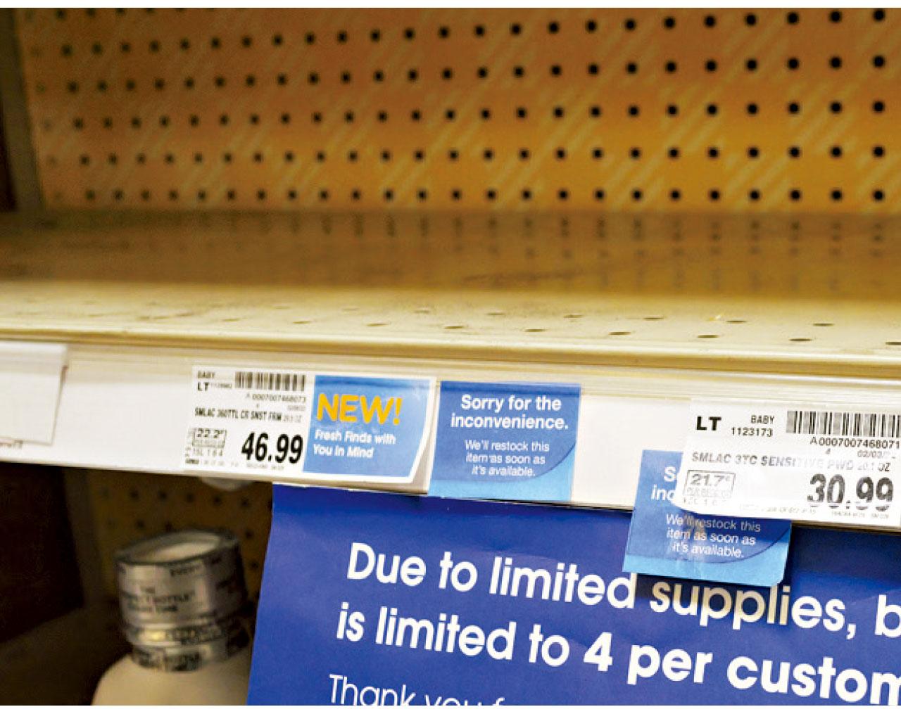 家長頭痛︱製造商停產 疫情擾亂供應 美國爆奶粉荒