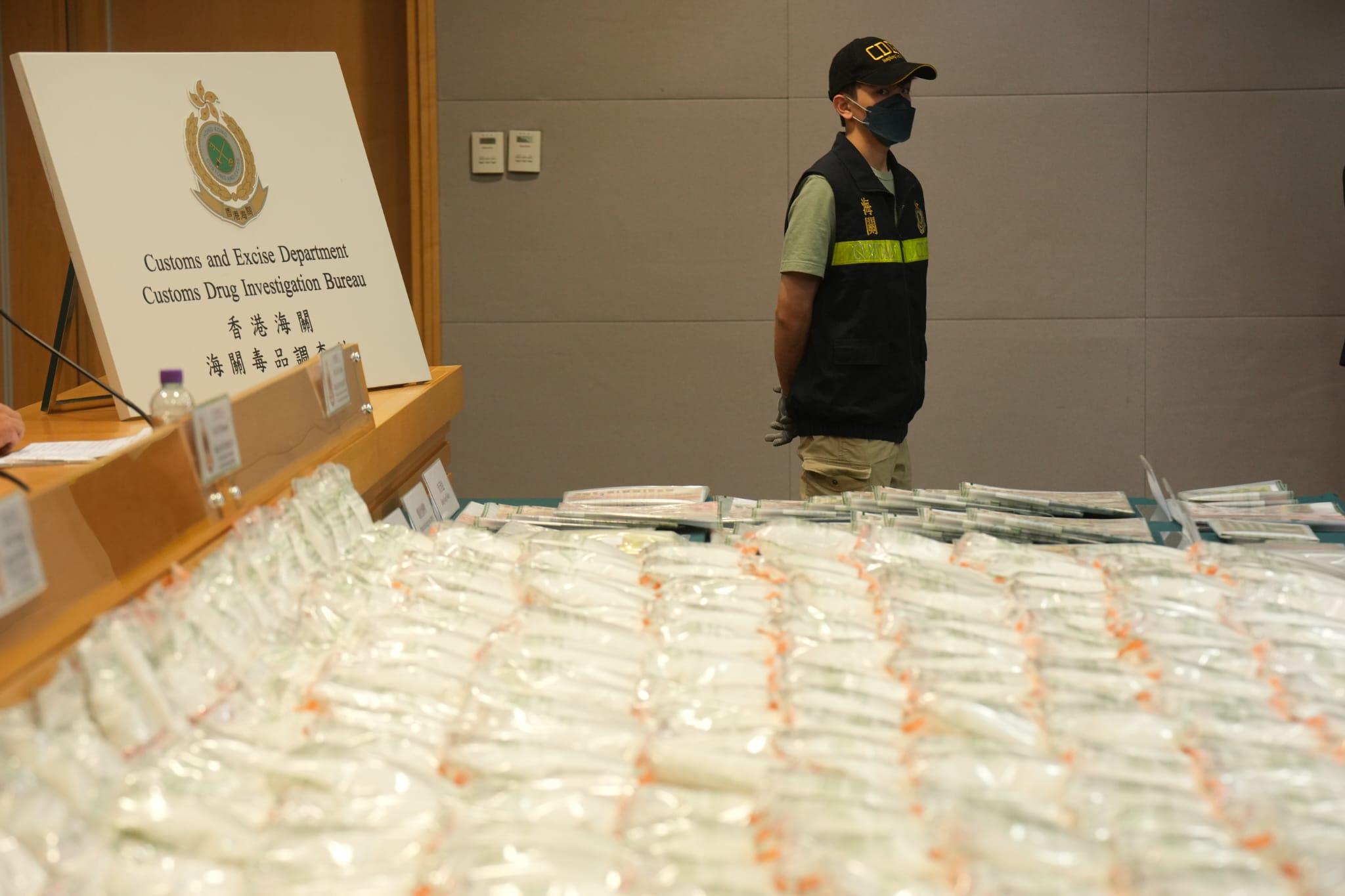 在機場檢獲的200公斤懷疑氯胺酮。