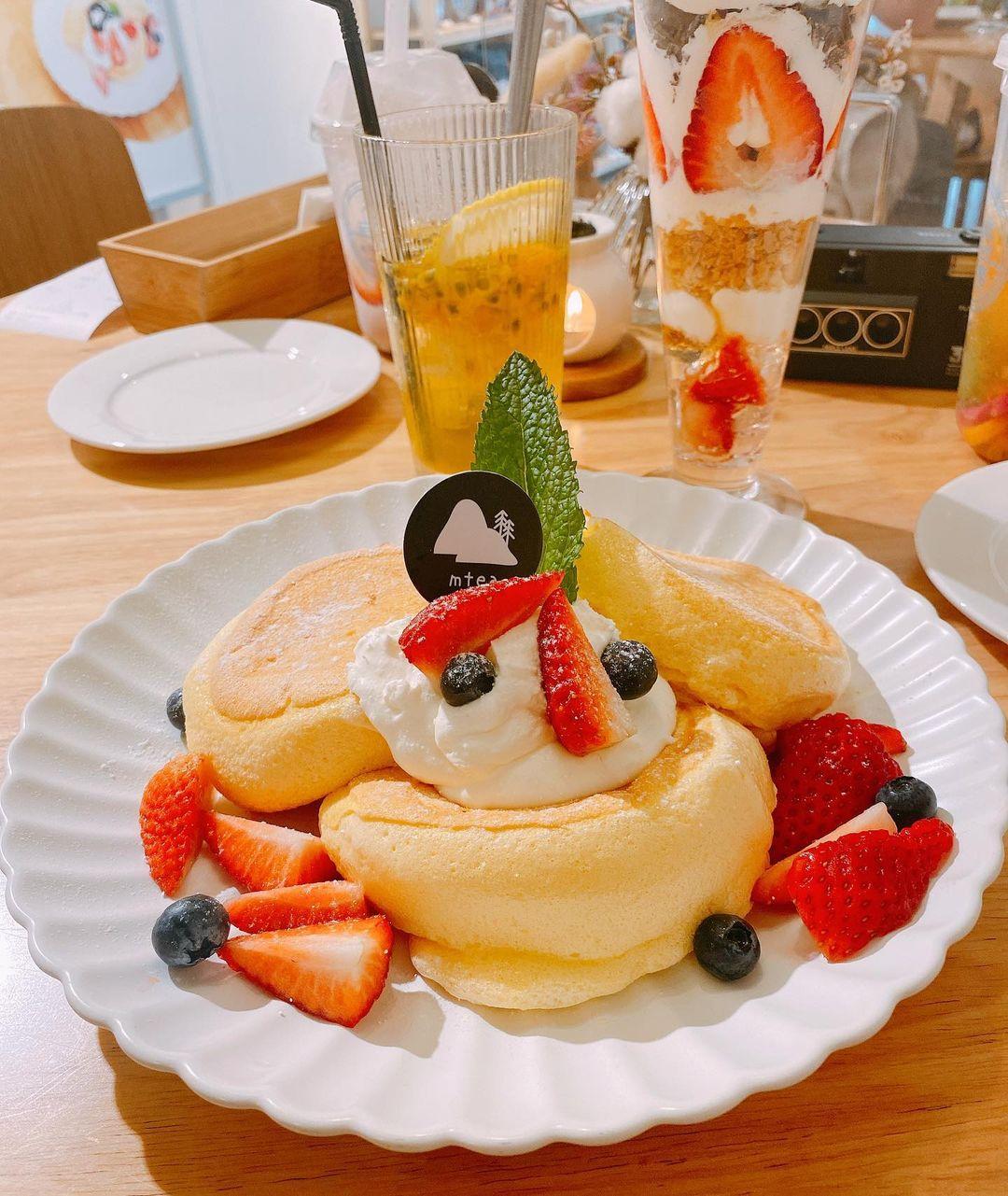 士多啤梨疏乎厘班戟也不容錯過(相片來源:instagram:eat4forever)