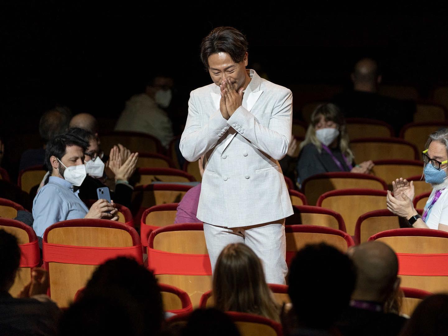 觀眾的掌聲與反應令楊潮凱感觸落淚。