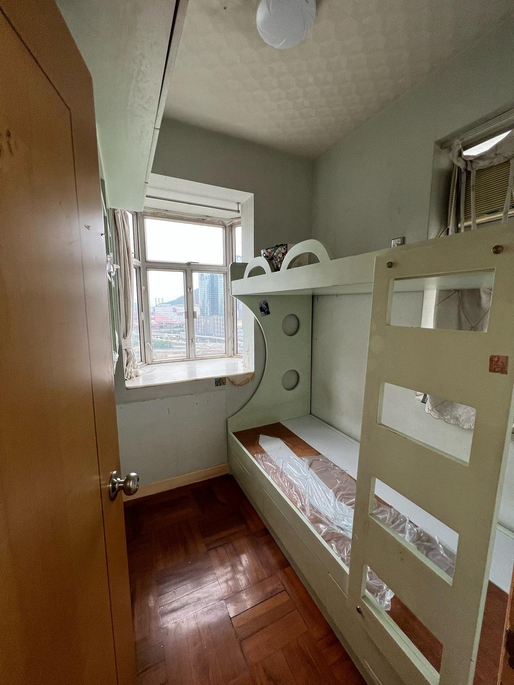 睡房窗台位略闊,但間隔方正見使。