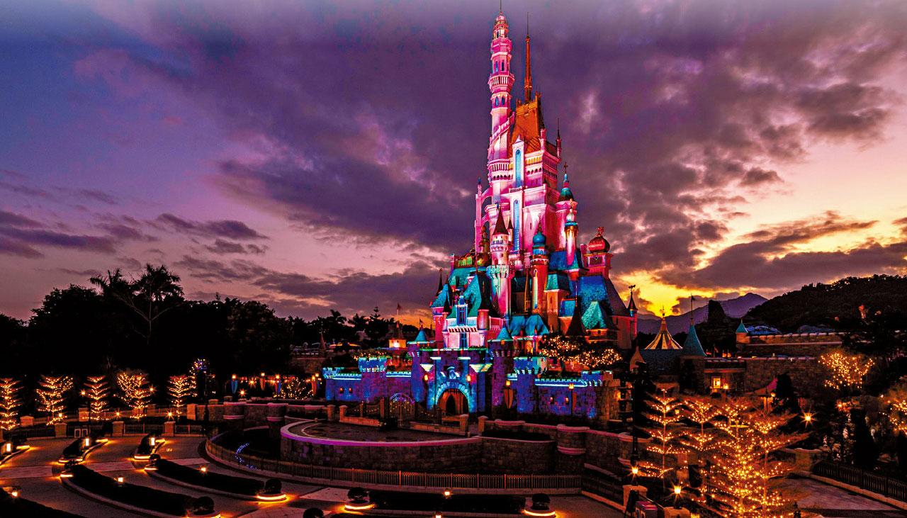 招兵迎復市 迪士尼聘600人 國泰邀回巢