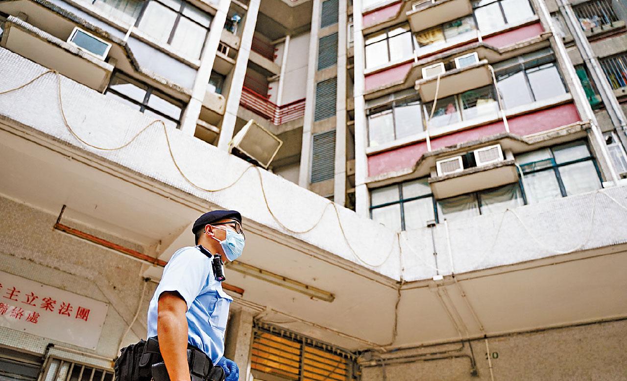 極大危害|公屋設實驗室疑涉製爆炸品 警東頭邨拘一家三口