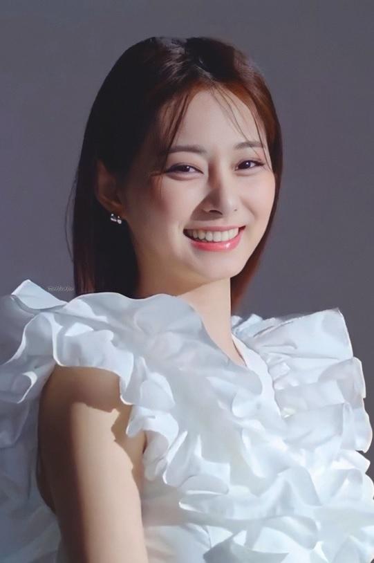 TWICE成員中,子瑜顏值爆晒燈。