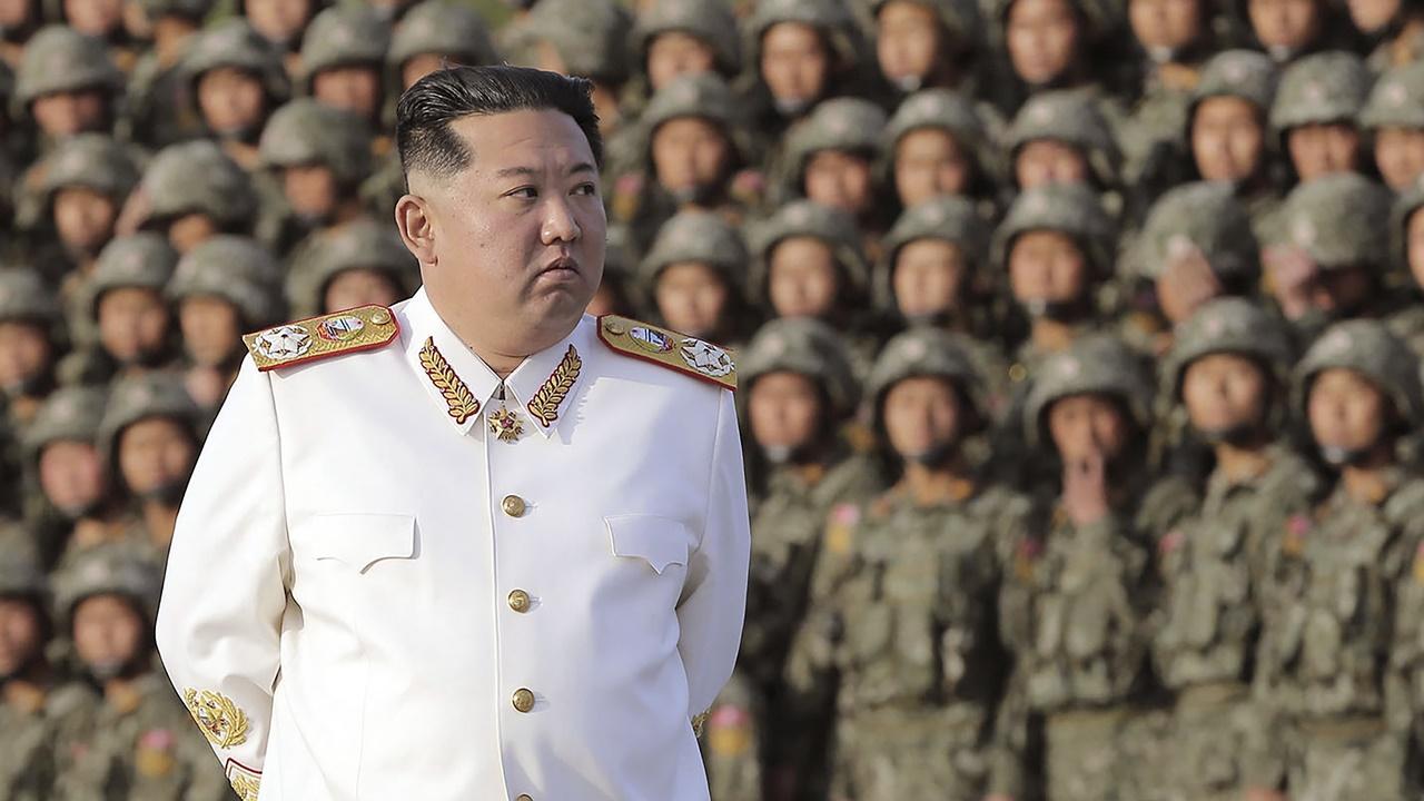 《韓聯社》報道,最新軍方精神教材寫到,「北韓的挑釁是我們面臨的安全威脅,只要這種安全威脅持續存在,北韓軍隊及其政權就是我們的敵人」。(資料圖片)