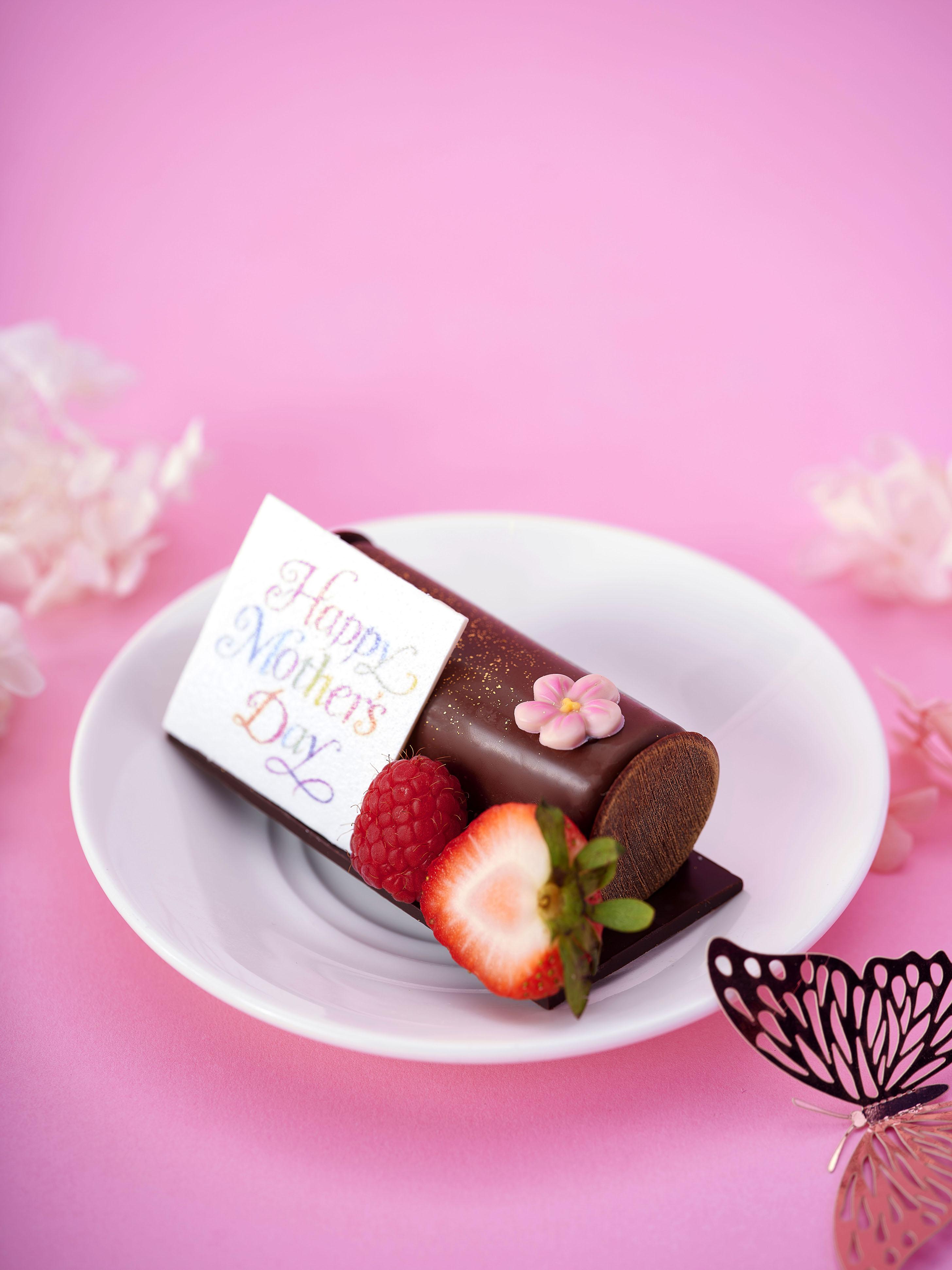 朱古力士多啤梨慕絲 港幣 42 元/件