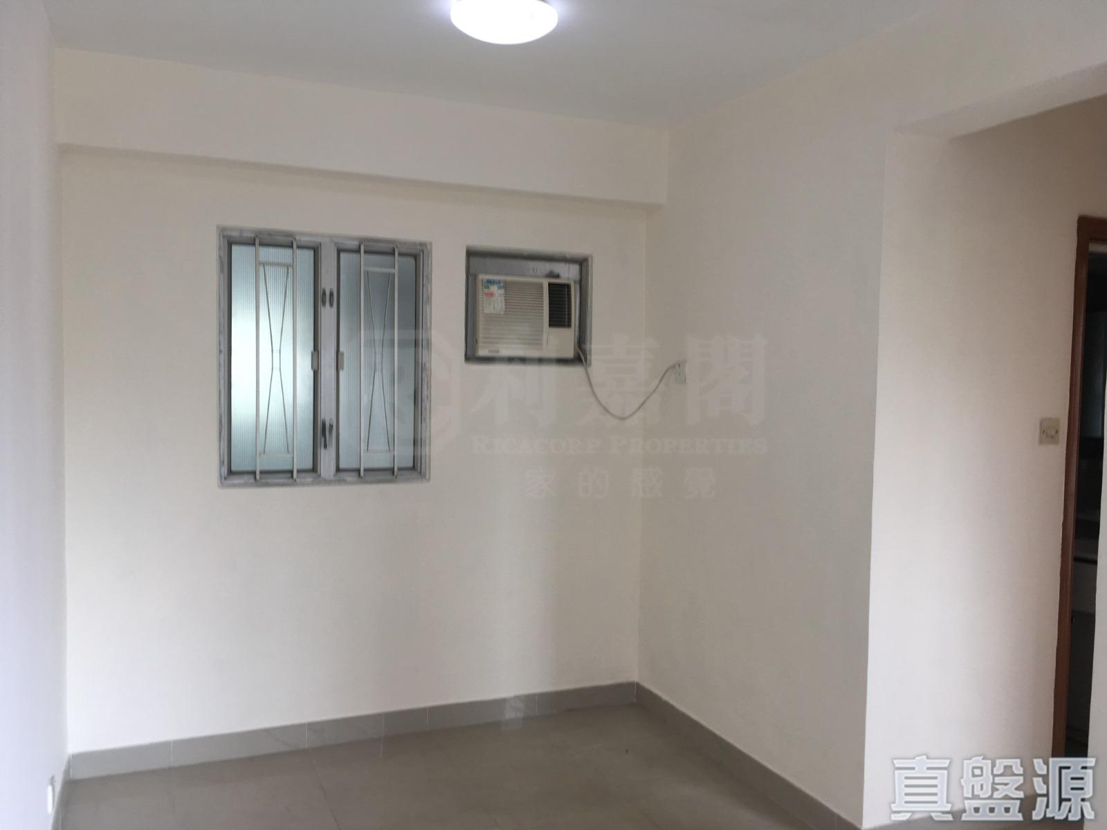 單位間隔四正,裝修企理。