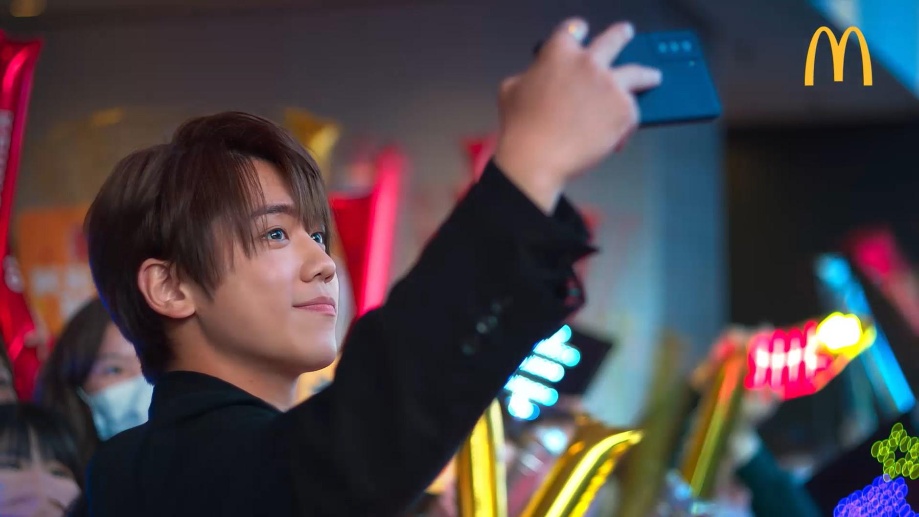 早前MIRROR三子使出渾身解數拍攝麥當勞App宣傳短片
