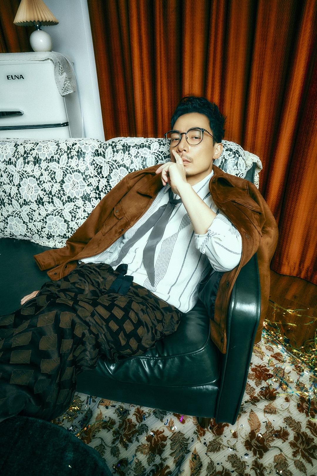 強尼踩上舞台演音樂劇,果然是「全尼」。