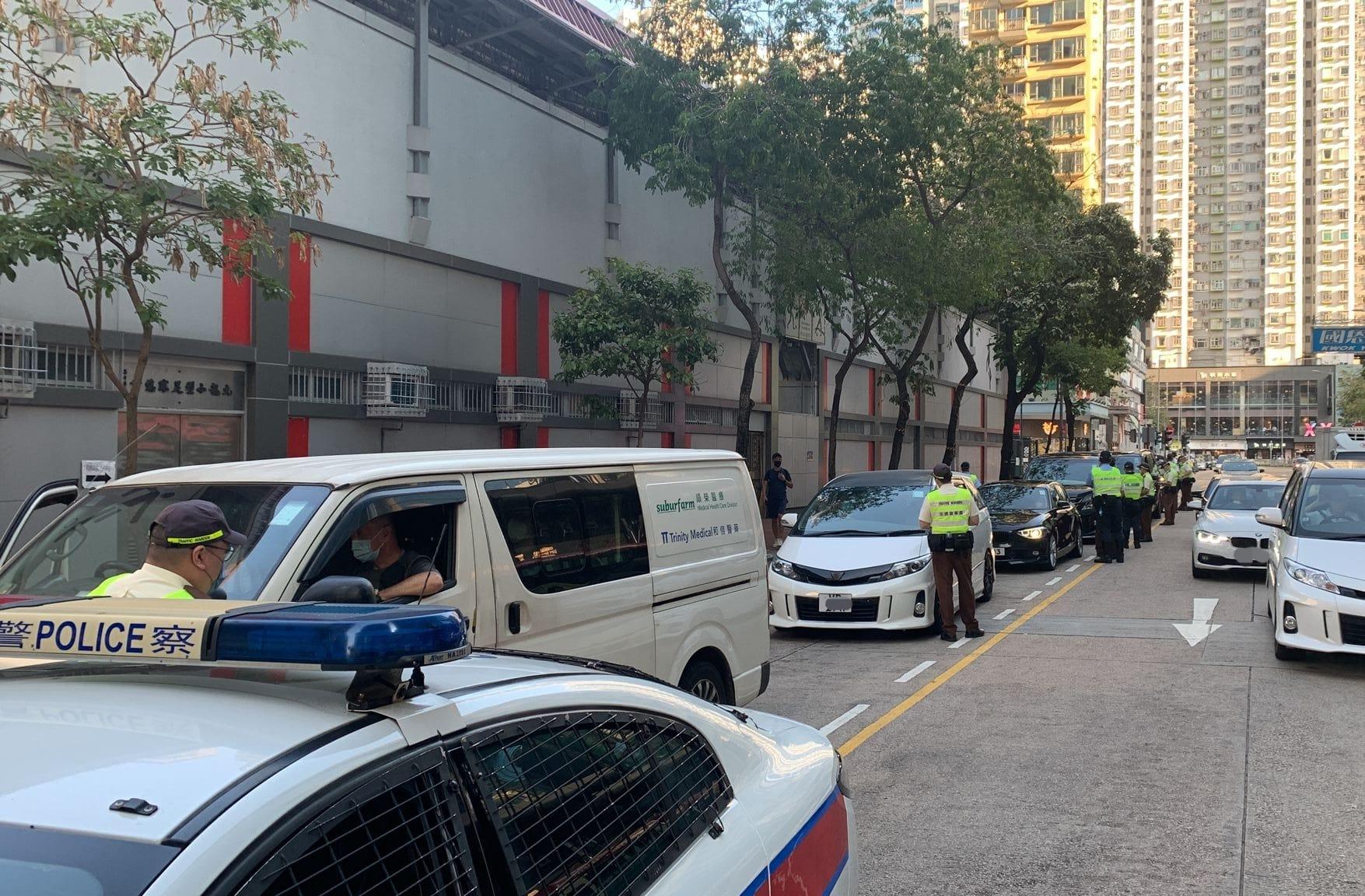 旺角警區打擊違泊等交通違例 發逾千張定額罰款通知書拖走6車