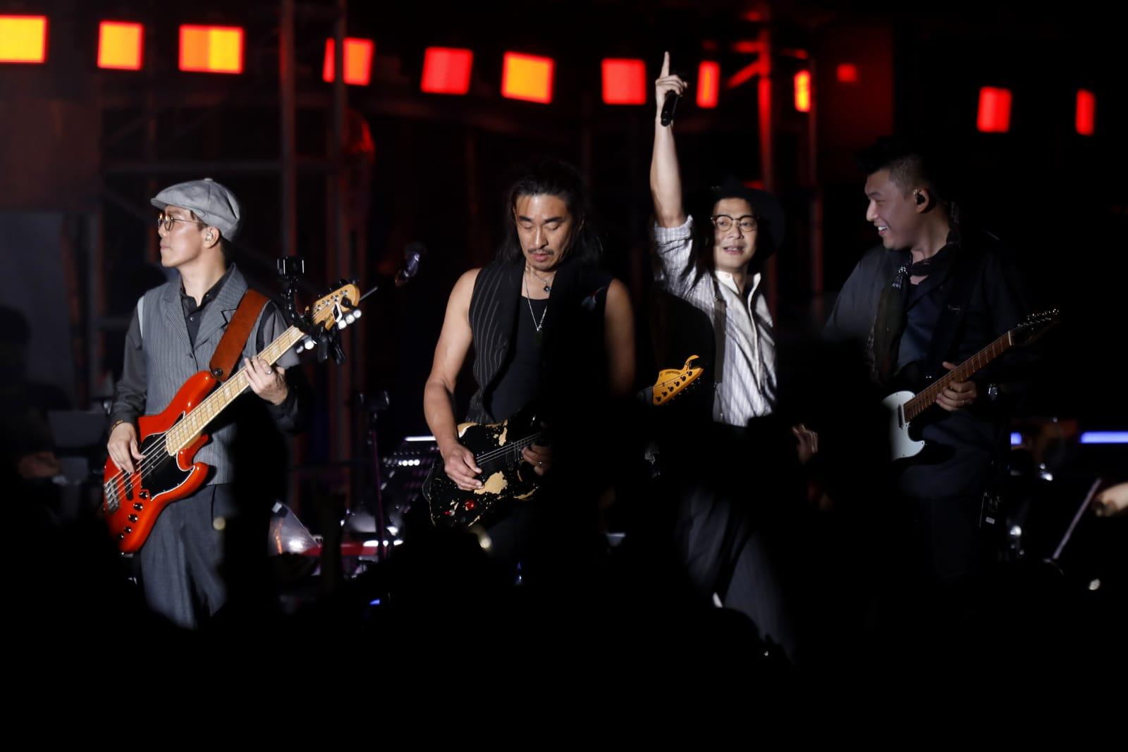 RubberBand終完成舉行戶外音樂會的心願。(林俊源攝)