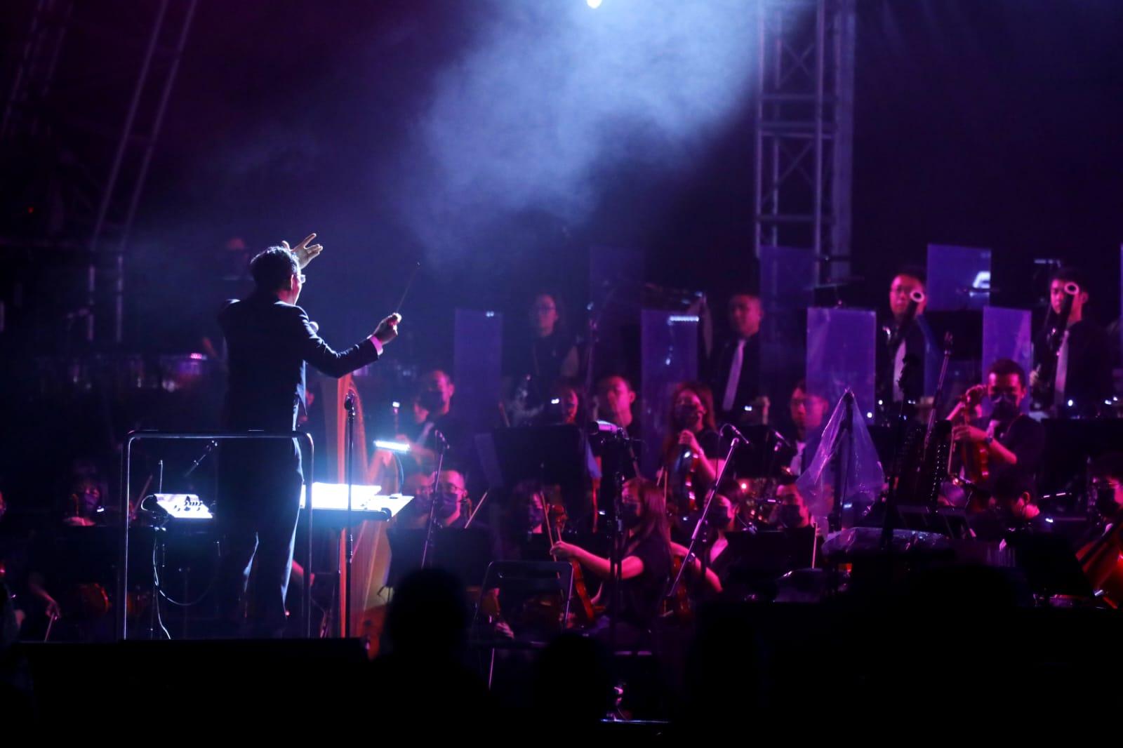 Live Band Show有管弦樂團演奏,音樂無分種類界限。(林俊源攝)