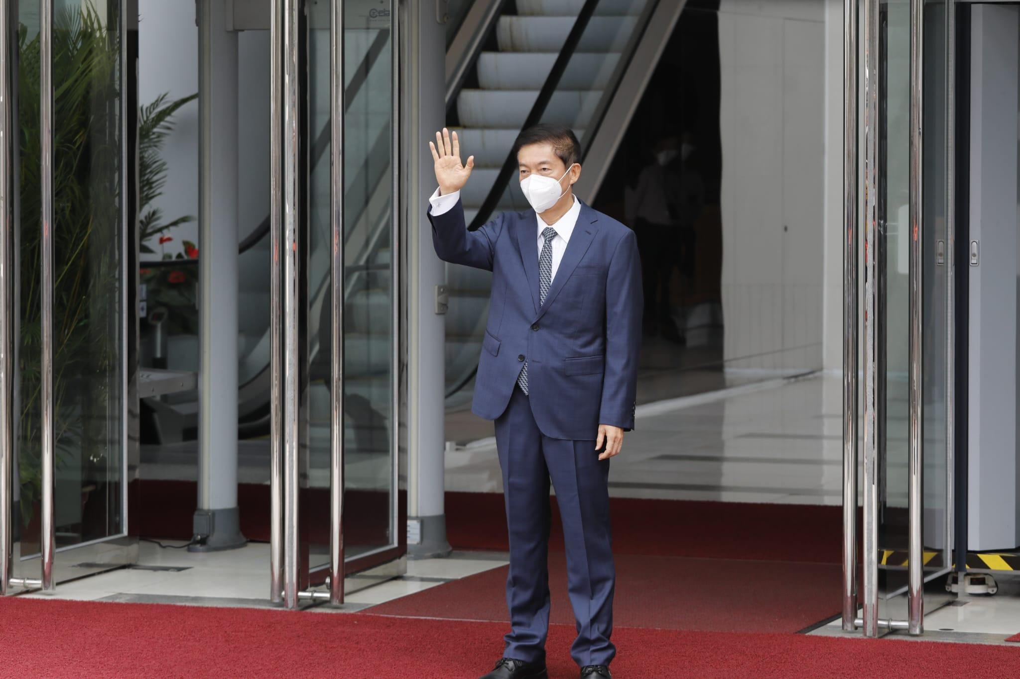 李家超下午拜訪中聯辦等中央駐港機構